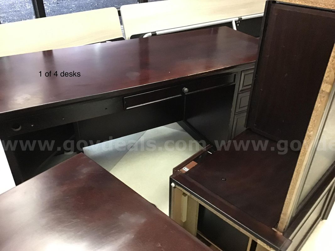 OFFICE FURNITURE LOT