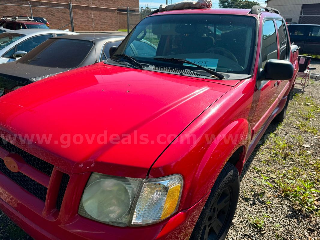 2005 Ford Explorer Sport Trac XLT 4WD