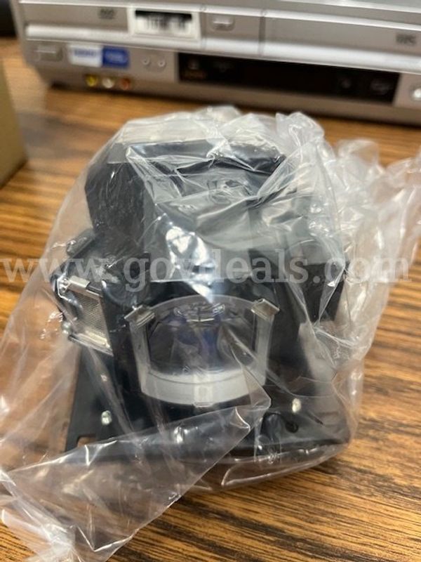 Hitachi Projector replacement bulb #2