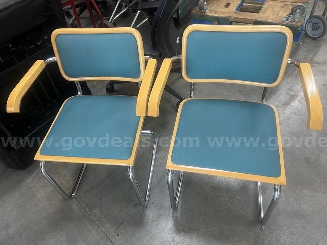 Lot of (2) chairs
