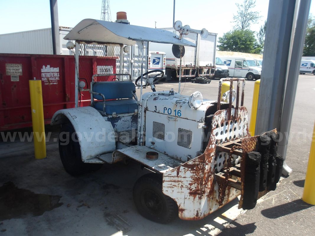 Clarktor 6 Tug