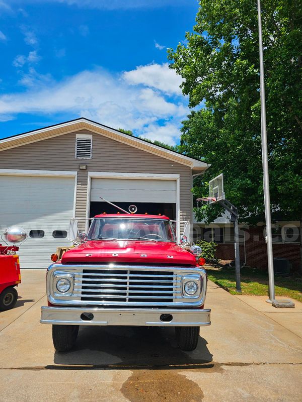 1970 Ward La France Ford 703 Fire Truck