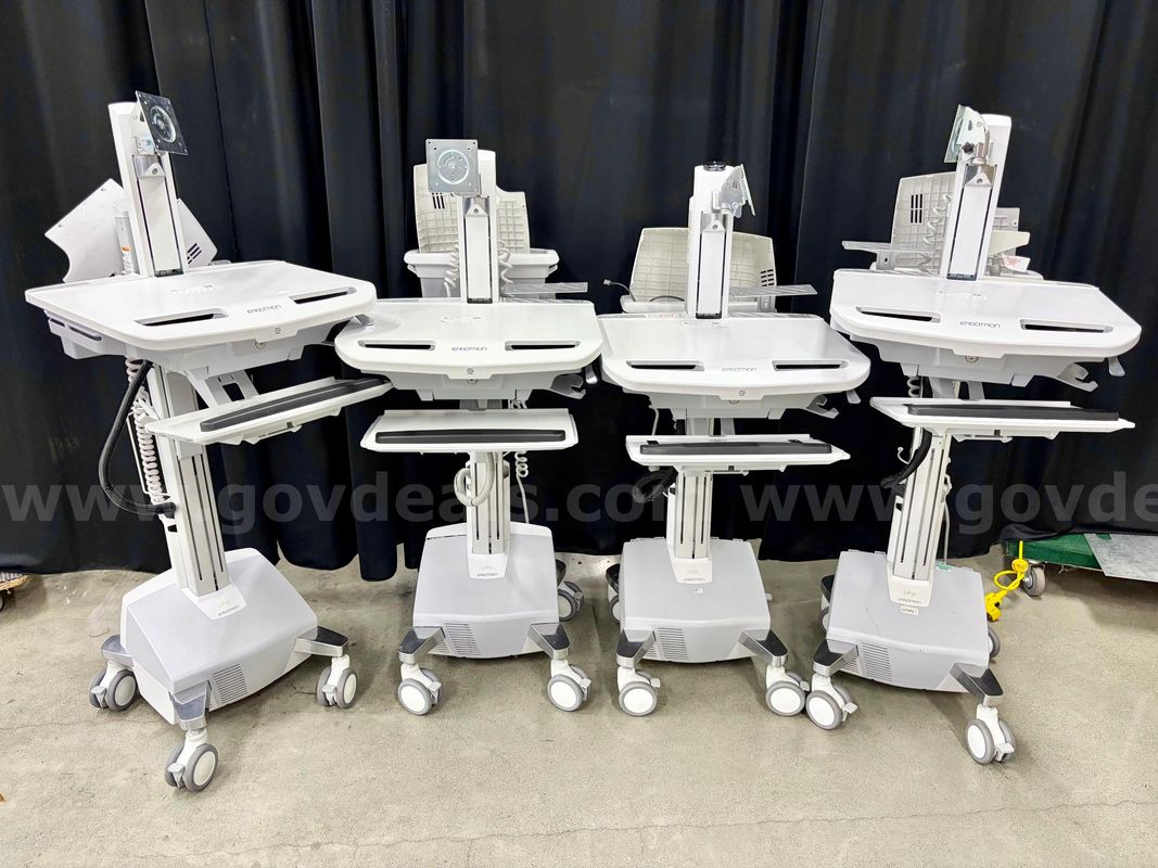Lot of 4 Workstations on Wheels: Ergotron (424-33)