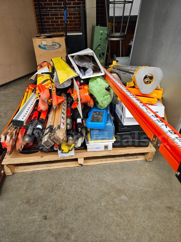 Civil Engineering Equipment (2 Pallets)