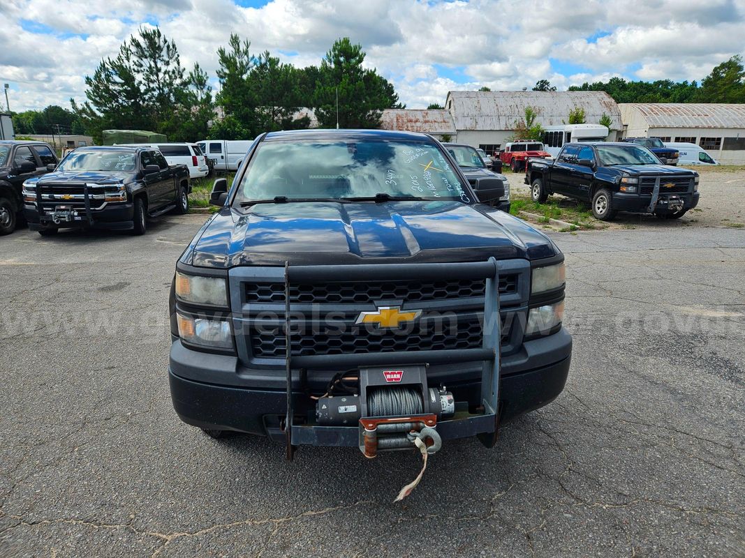 2015 Chevrolet Silverado 1500 Work Truck Crew Cab 4WD 4-DR, 5.3L V8