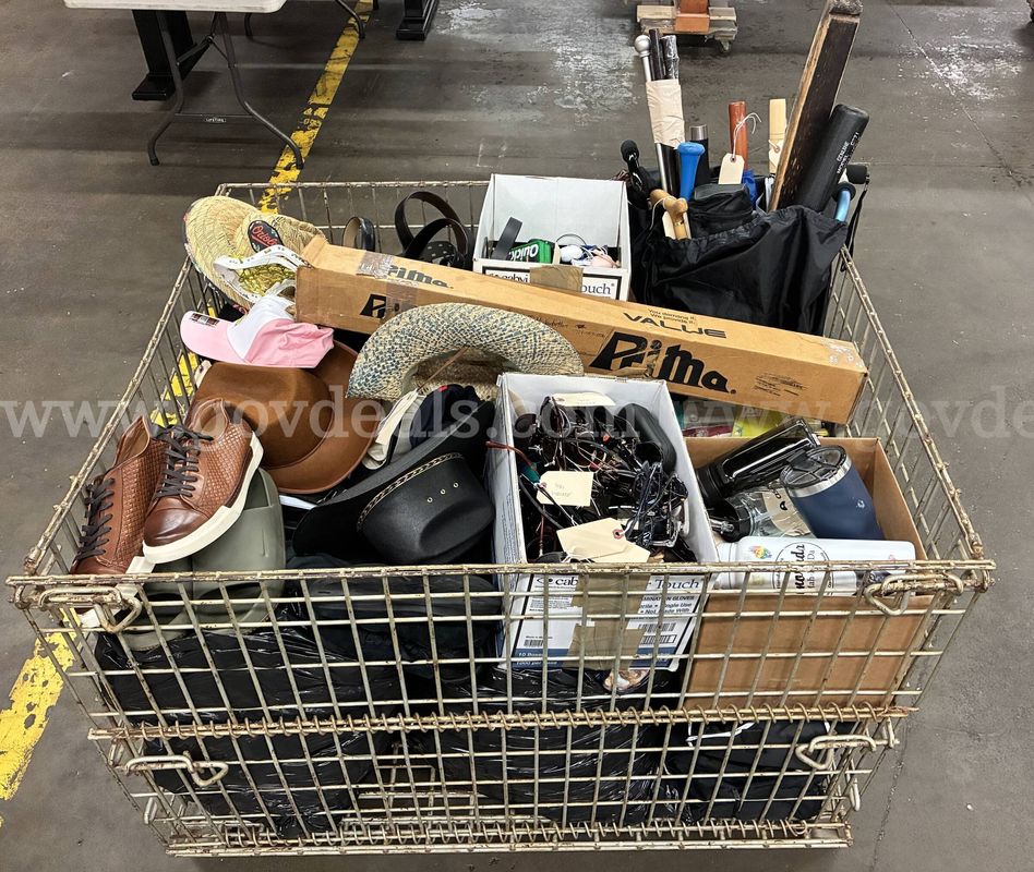 310 Pound Lot of Miscellaneous TSA Surrendered Items/PRE-OWNED/DS18609/99178/TSA