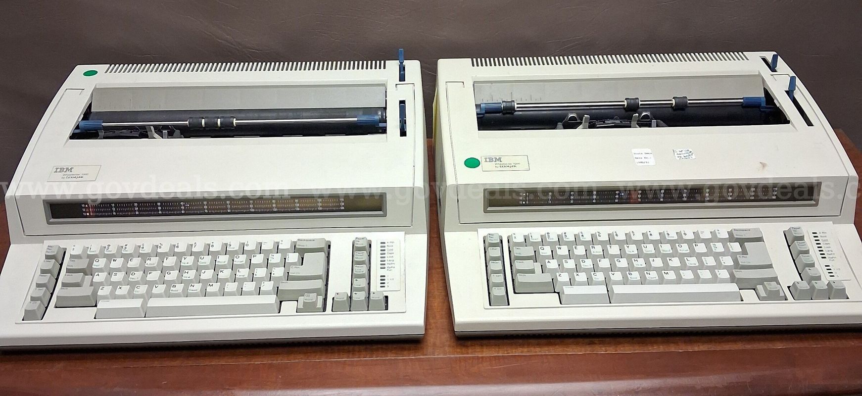 2 IBM Wheelwriter 1000 Electric Typewriters/PRE-OWNED/DS15985/86302/DSP