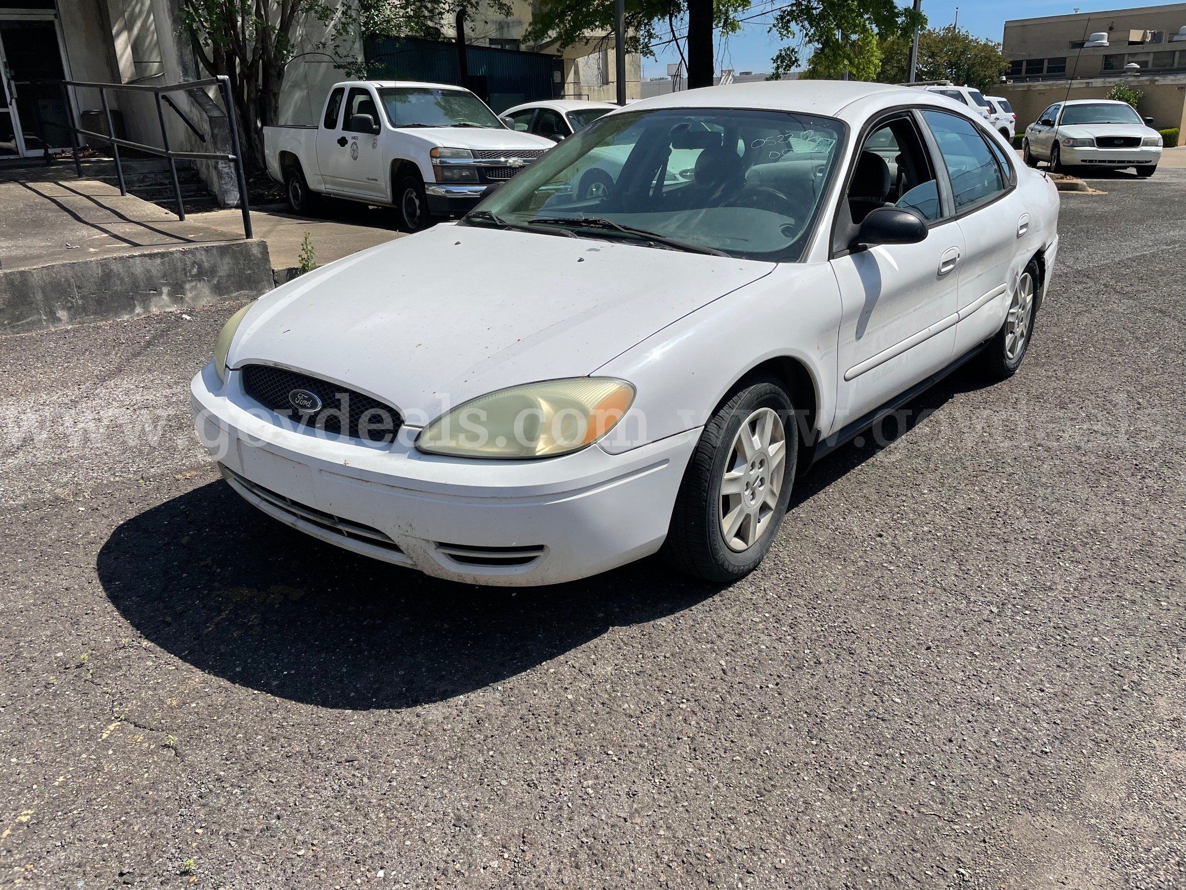 2005 Ford Taurus