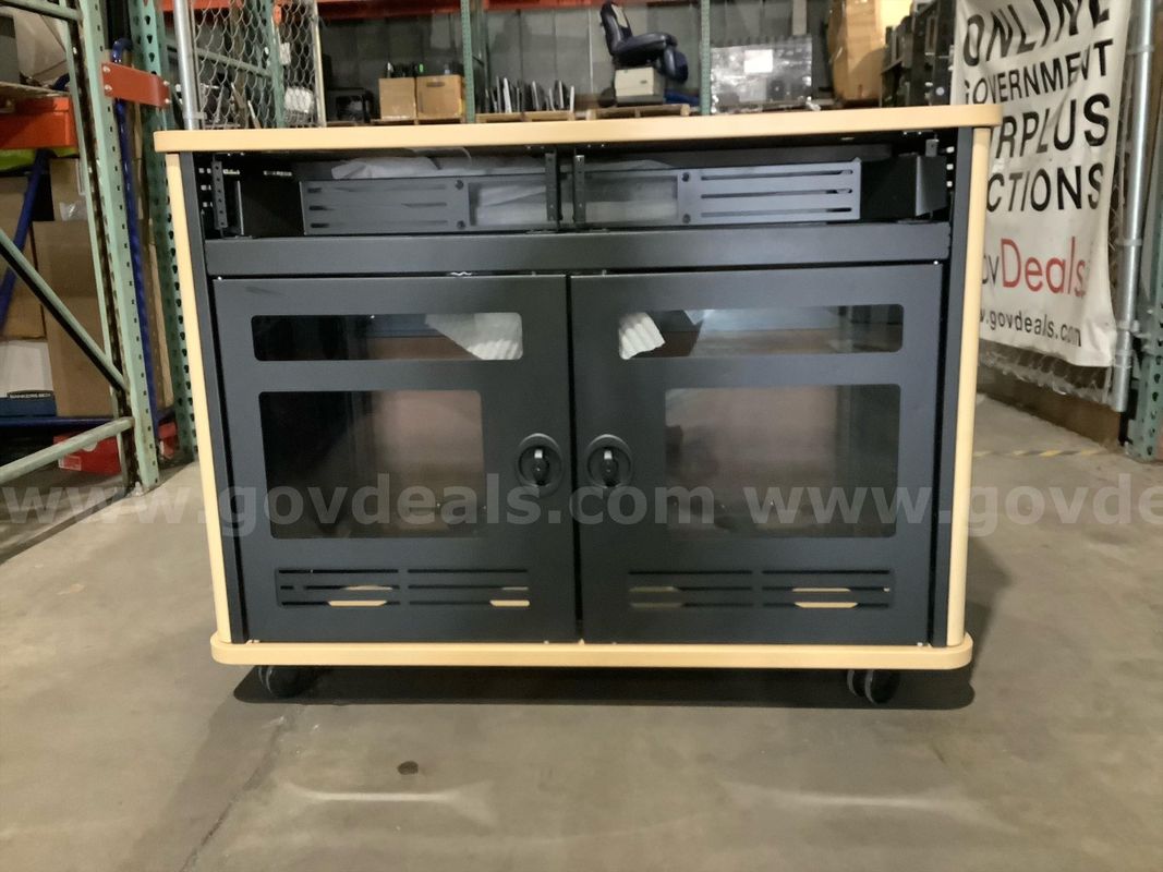 1 Used Media Cart