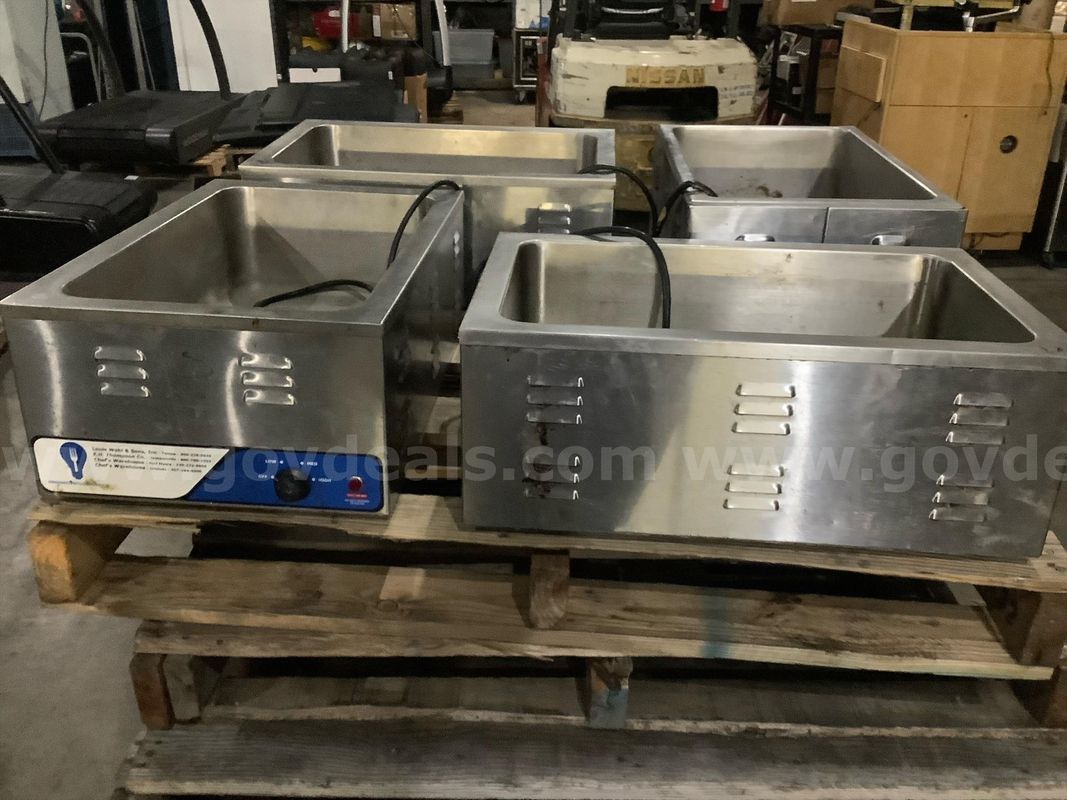 (1) Lot of 4 Used Hot food holders / warmers