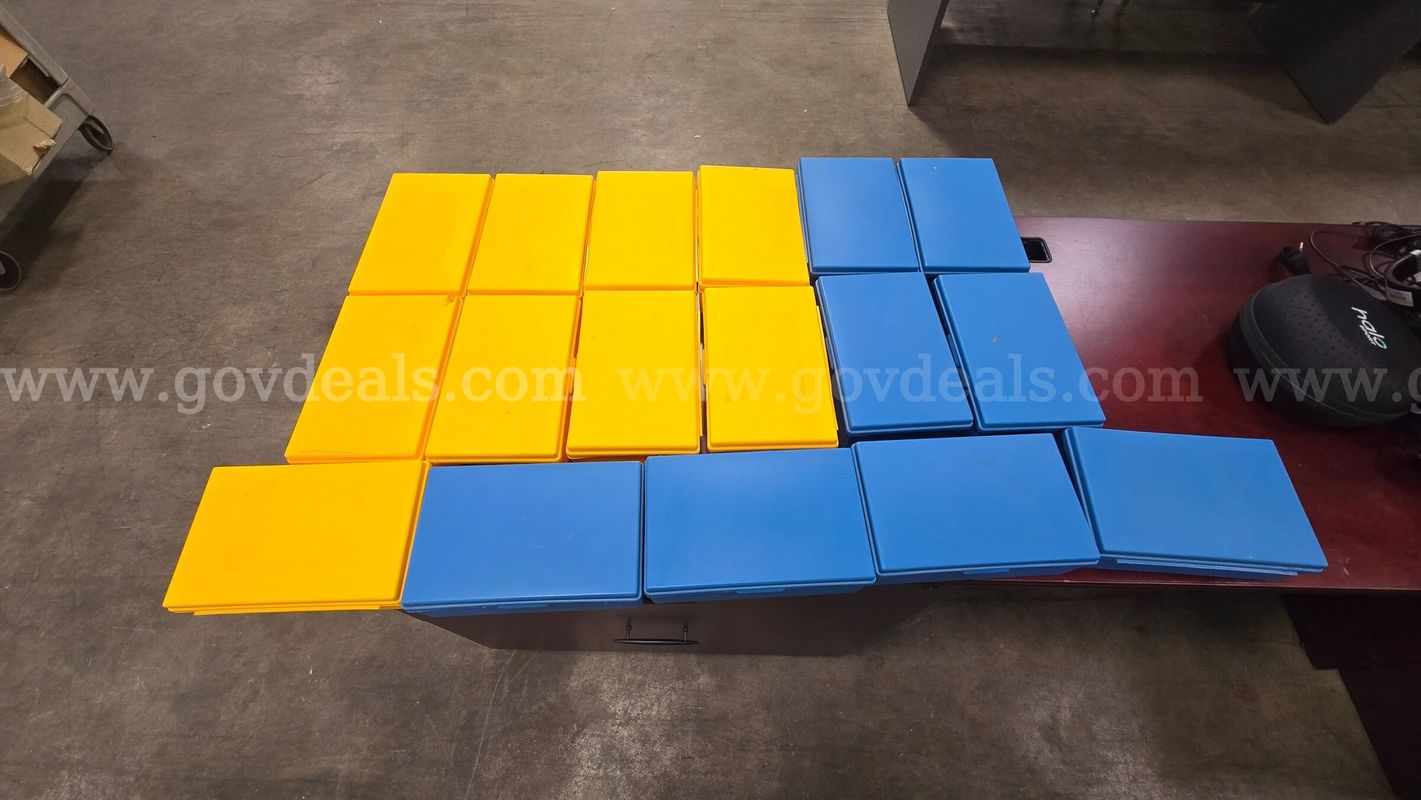 17 - Boxes