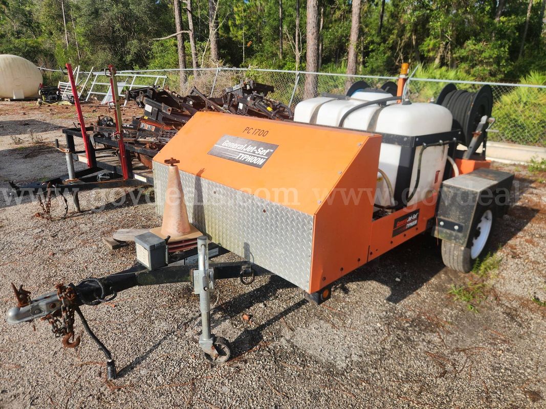 2013 HLT Trailers