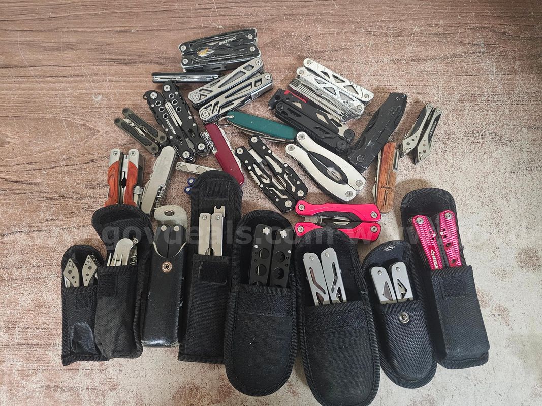 10lbs of Multi-Tools (Anchorage, AK)