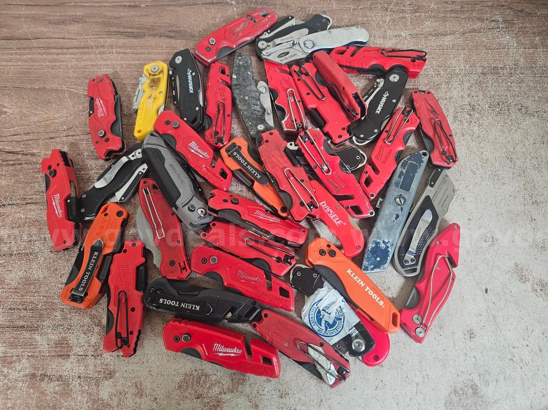 10lbs of Utility Knives (Anchorage, AK)