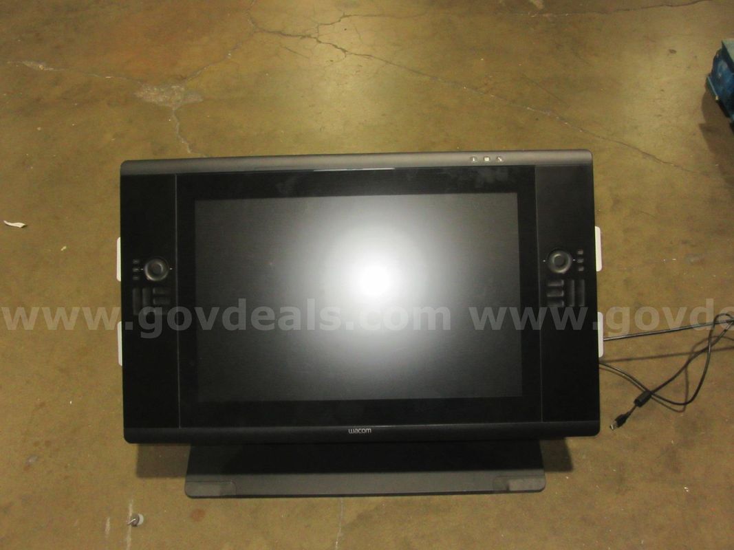 Lot of 15 LCD Drawing Displays