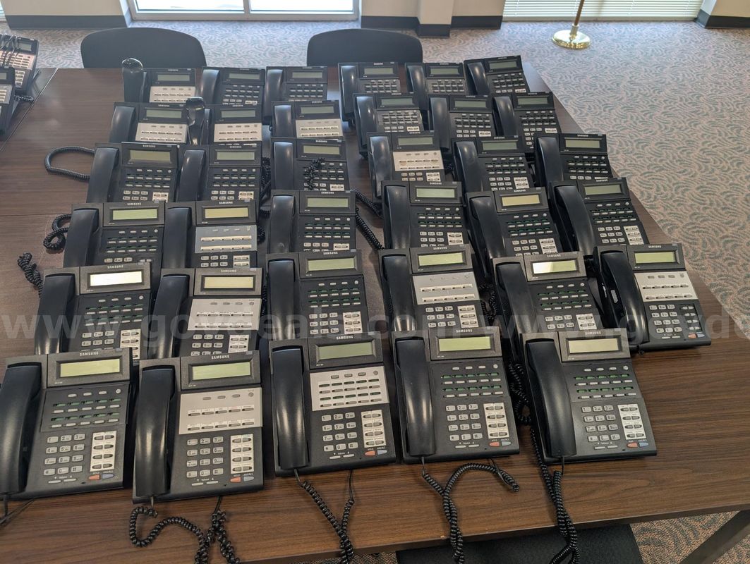 Samsung 18D Office Phones Bundle