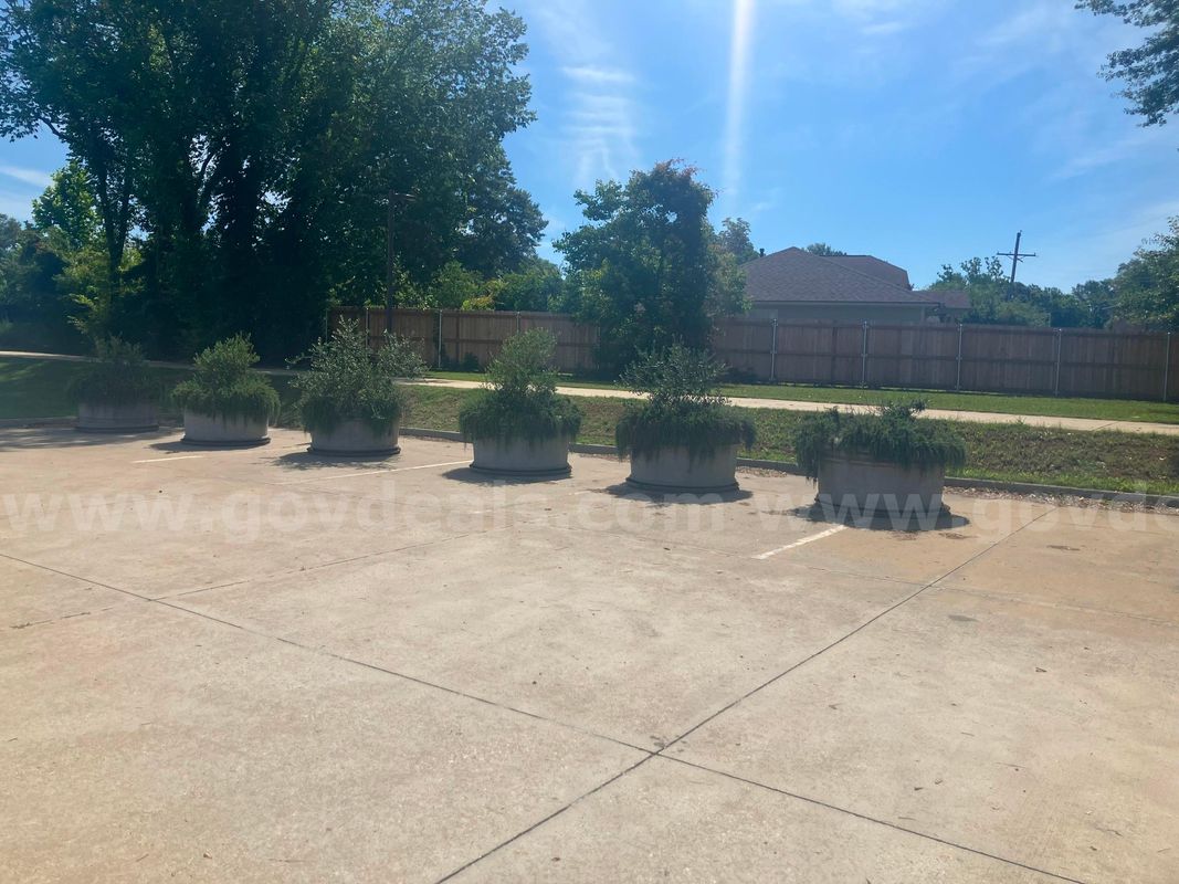 6 Large Concrete Planters