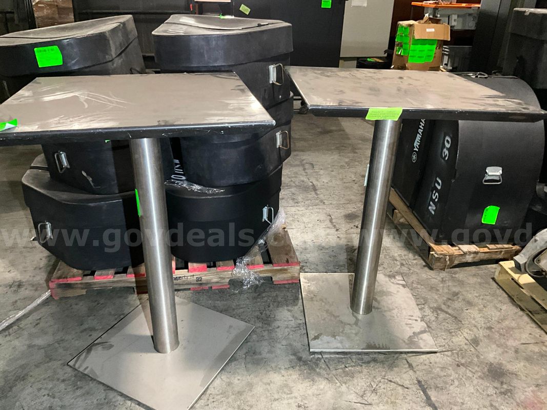 Table (2 pcs)