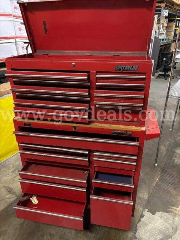 Waterloo Professional 2-Piece Rolling Tool Chest