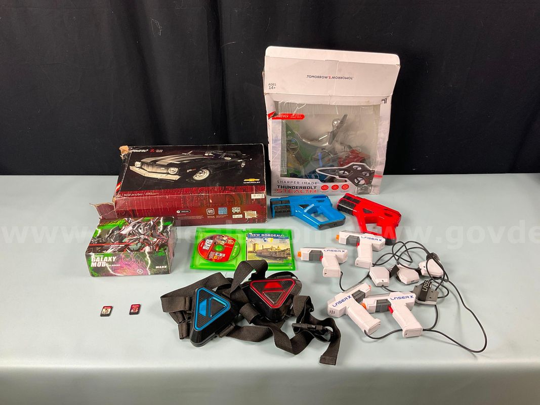 Lot of Lost and Found Toys and Games, Includes Lego, Nintendo and More, Untested