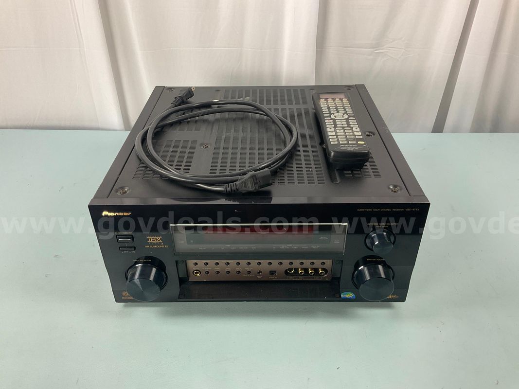 Pioneer Audio/Video Multi-Channel Receiver, Model VSX-47TX with Remote and Cable, Powers On