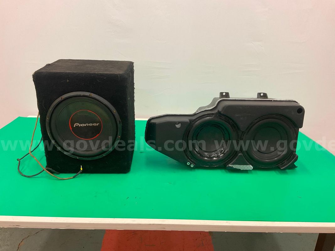 Pioneer 12" Subwoofer in Box & Shaker 1000 Plastic Speaker Box with 2 - Unknown 10" Subwoofers (1 - Damaged)