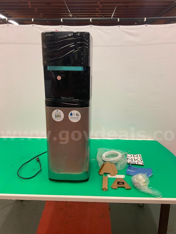Drinkpod 3-Temperature Water Purifier, Model SW5K with Manual and Accessories, Powers On