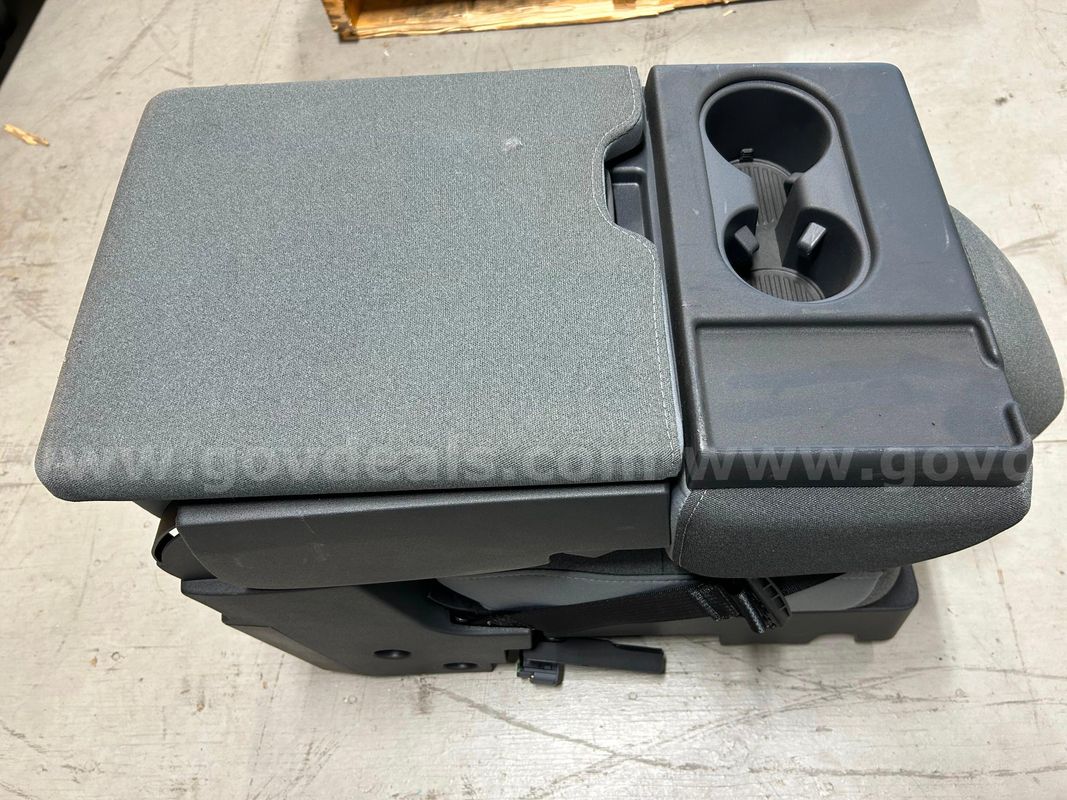 Center seat/console for Ford F150