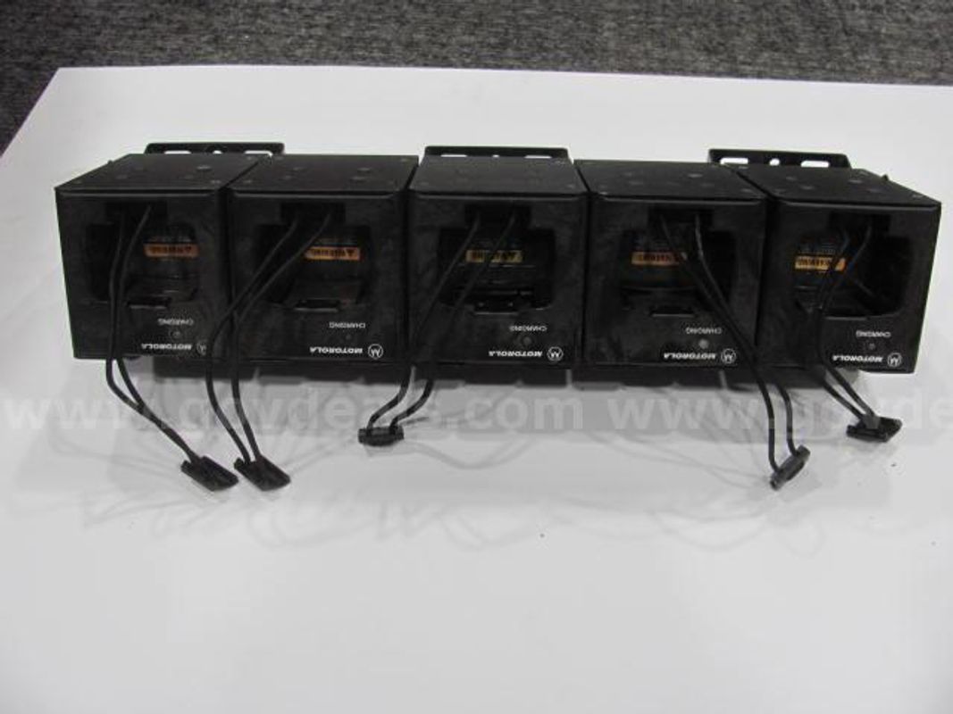 Lot of 5 Racked Motorola Vehicular Chargers