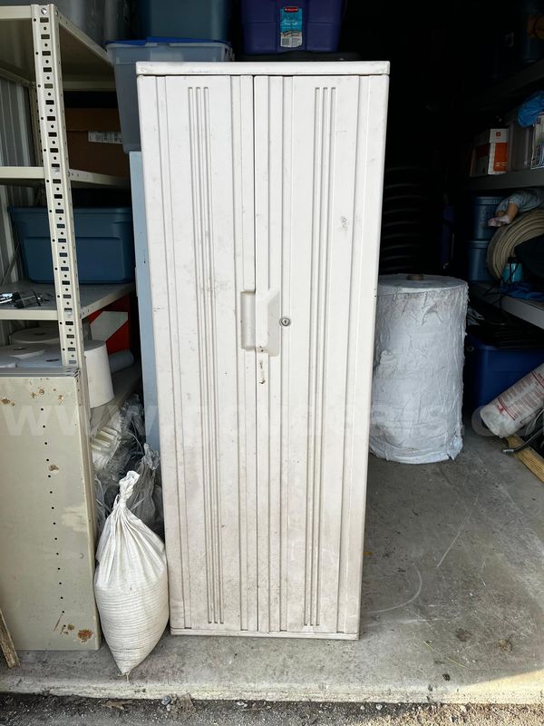 Rubbermaid self-standing cabinet