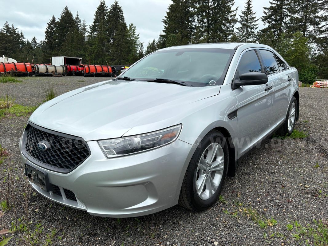 2016 Ford Taurus Sedan | AWD | Police | Low Idle Hours (ID #45875) (Off-Site) (26-1555) 13400