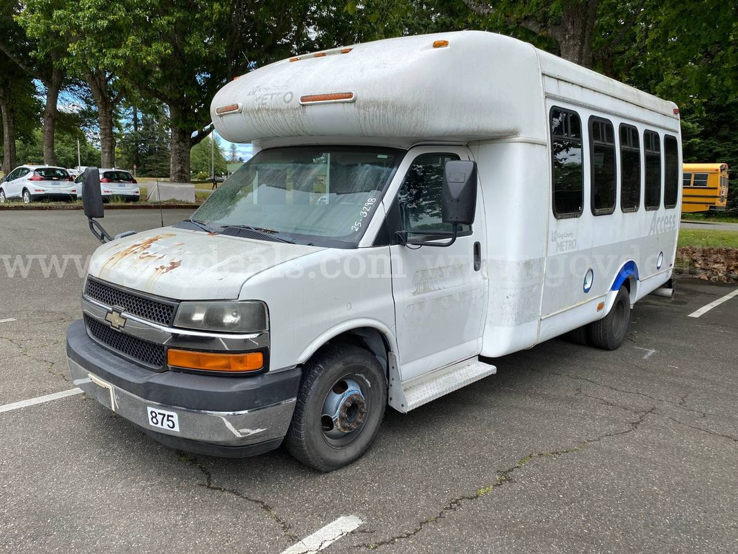 2010 Chevrolet Express 3500-Senator Shuttle Bus  **TOW AWAY ONLY** (ID #46243) (PRT) (25-3298) 11700