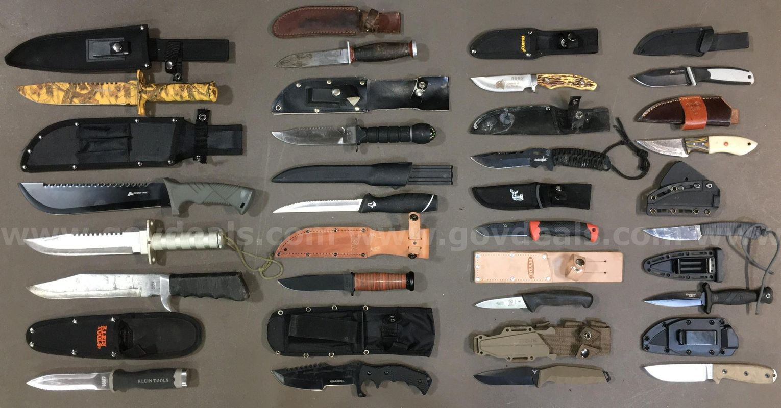 Small to Large Fixed Blade Knife Lot ~54 Units (ID# 46356) (TSA #4) (NO UPC) (10)