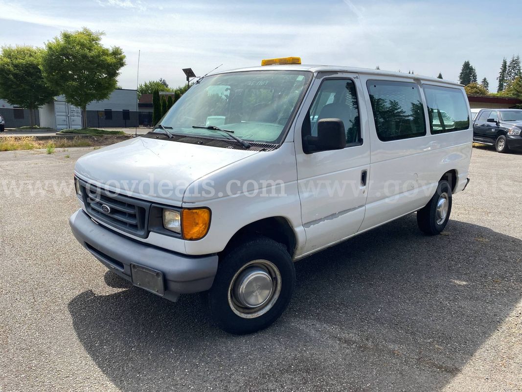 2006 Ford Econoline E-350 XL Super Duty VAN (ID #46381) (FTL) (26-1989) 179