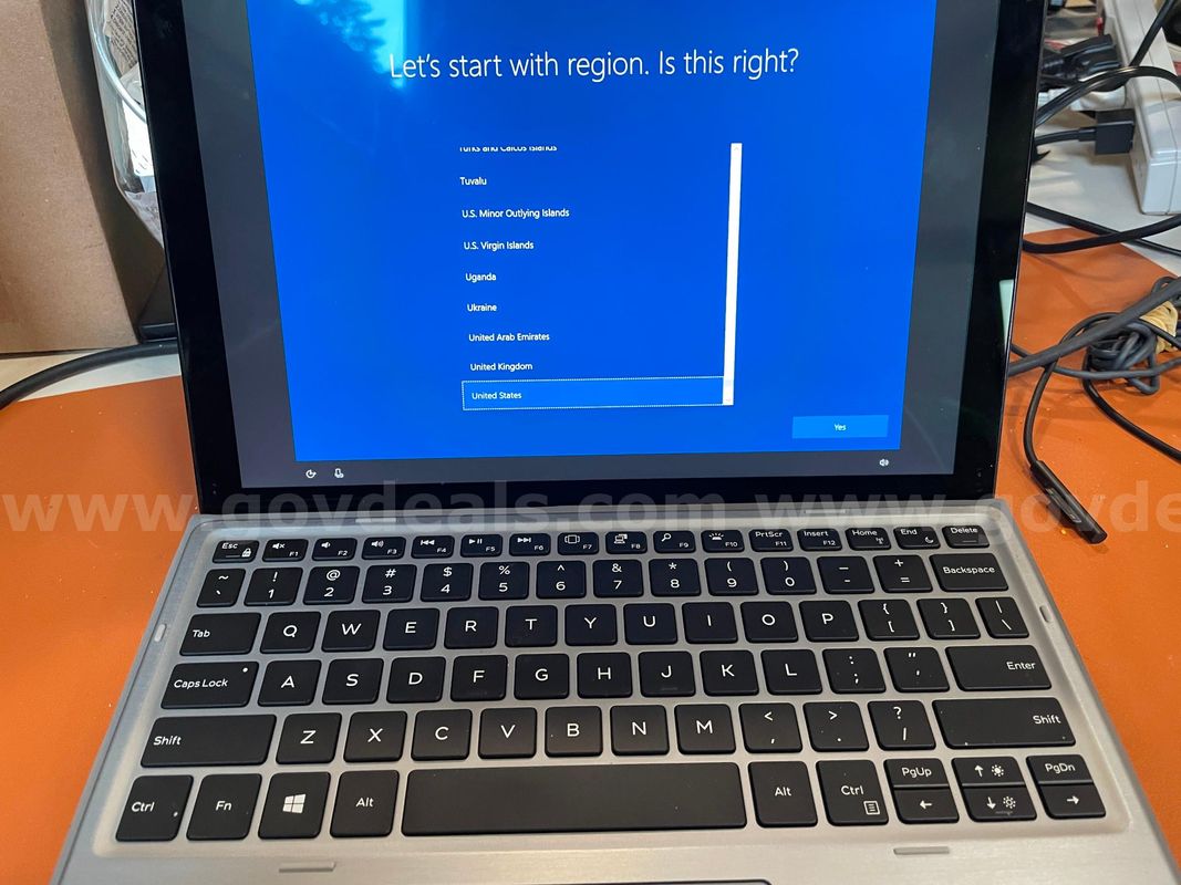 Dell Latitude 7200 2-in-1 | Windows 10 Installer Ready! (ID# 46619) (D-Case) (No UPC) ($10)