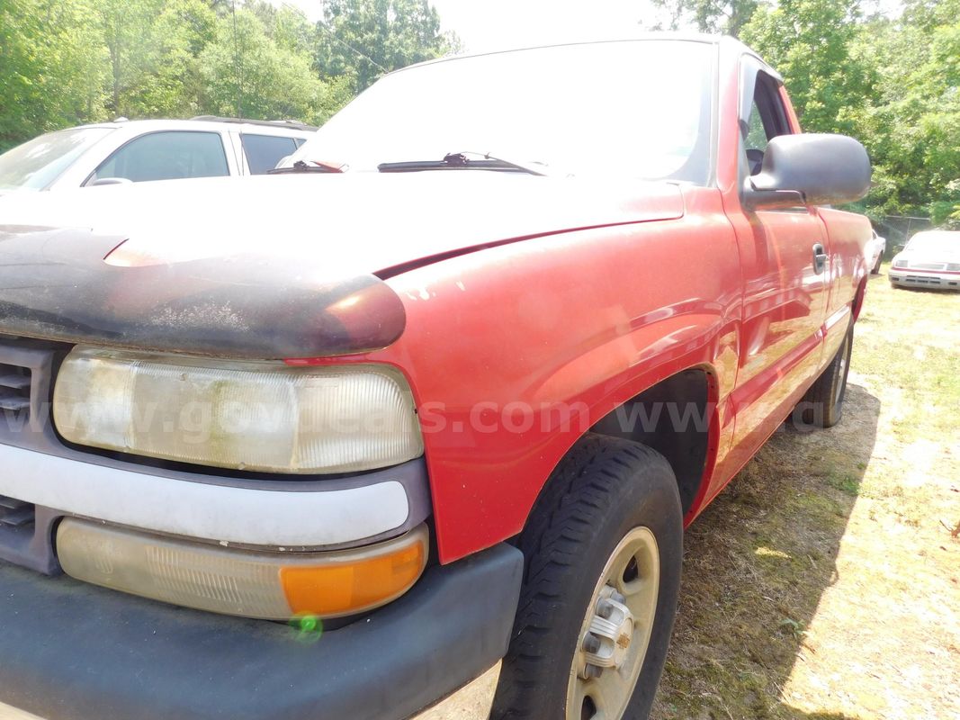 2000 Chevrolet Silverado 1500 Reg. Cab Long Bed 4WD