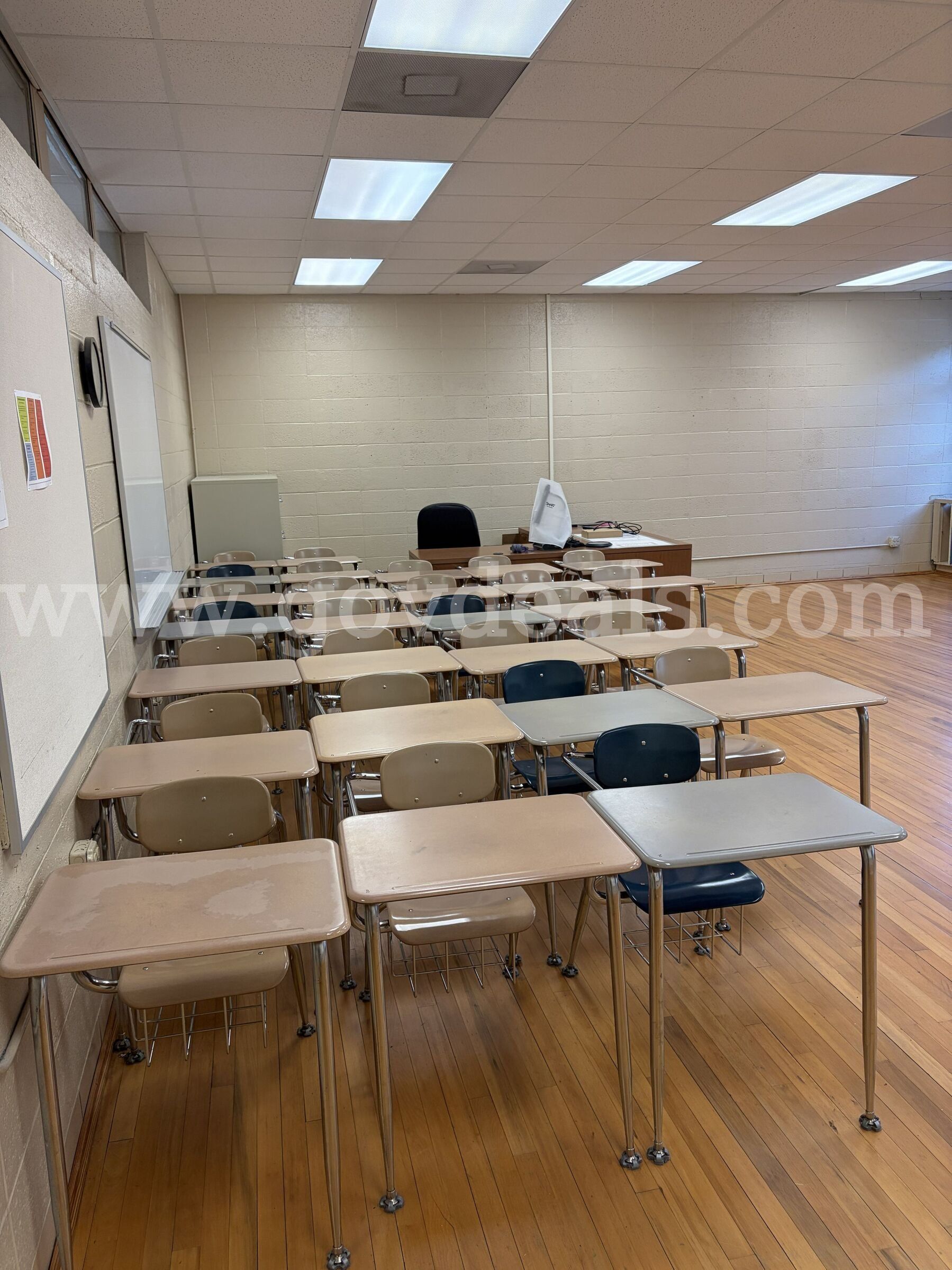 Lot# 3 - 25 Student Desks