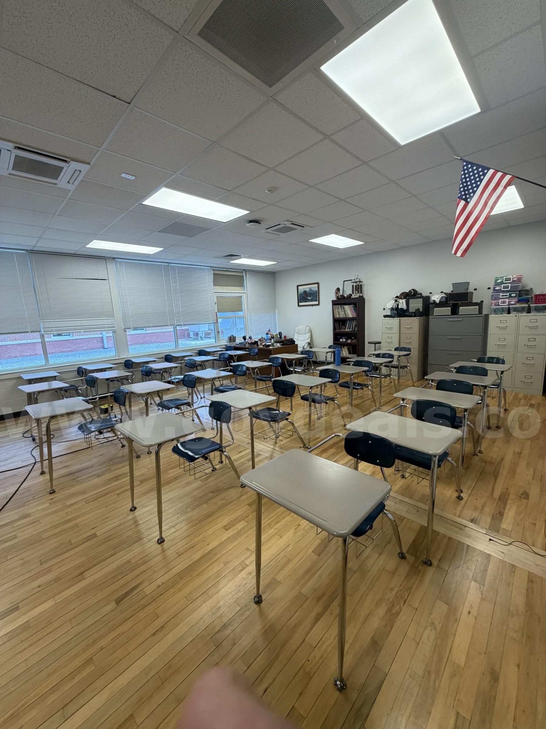 Lot# 11 - 25 Student Desks