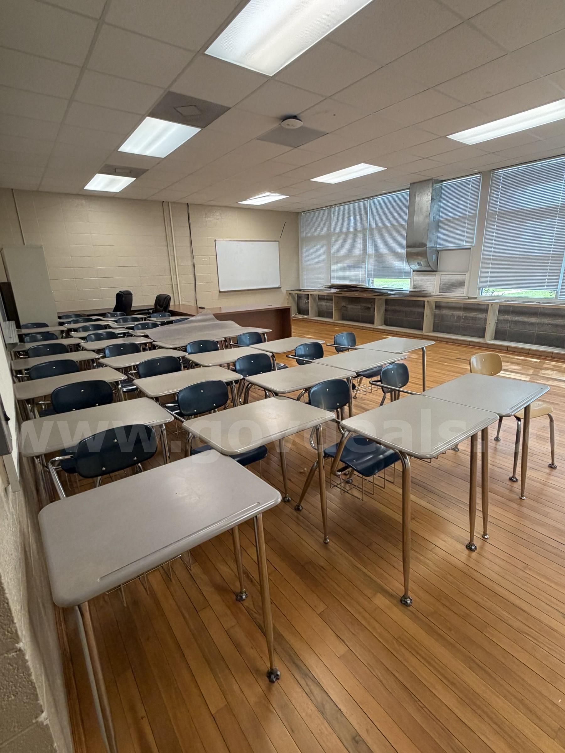 Lot# 12 - 25 Student Desks