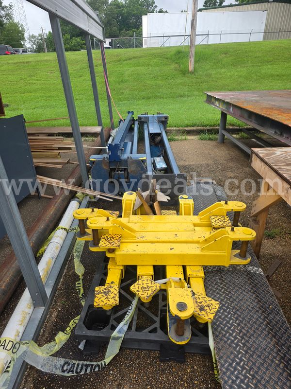 Forward 2 Post Automotive Lift