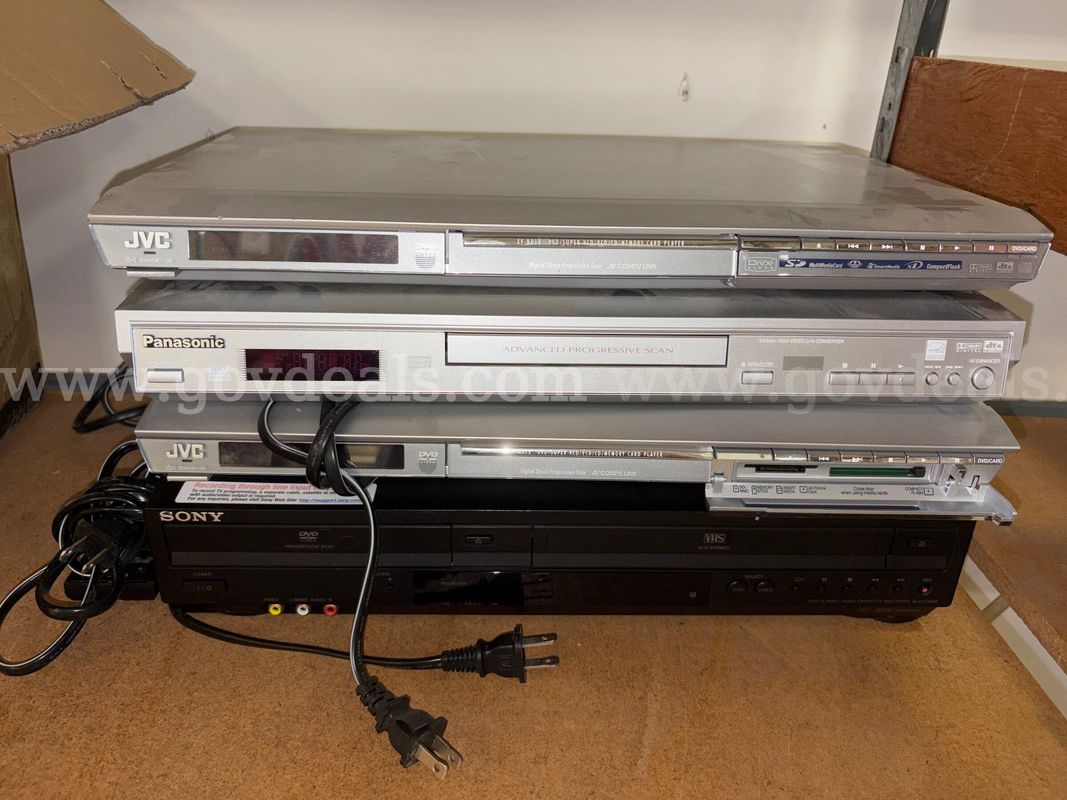 Lot of 4 Assorted DVD Players