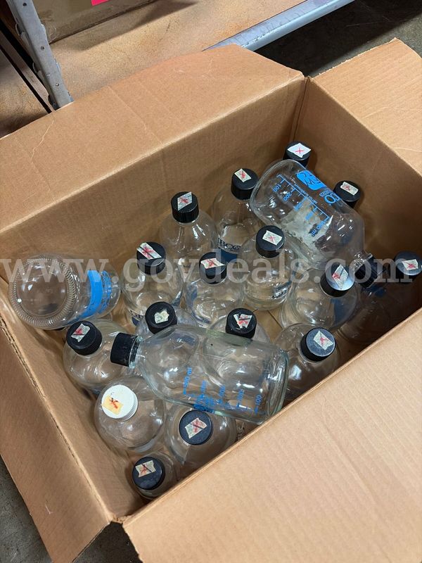 Lot of Assorted Lab Glassware