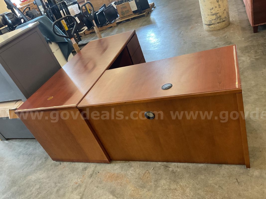 Inwood L shaped desk