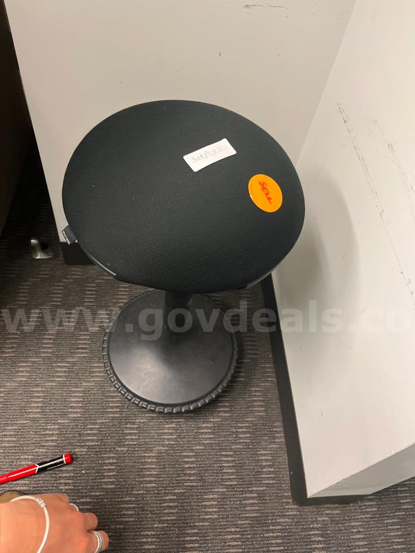 Black round stool