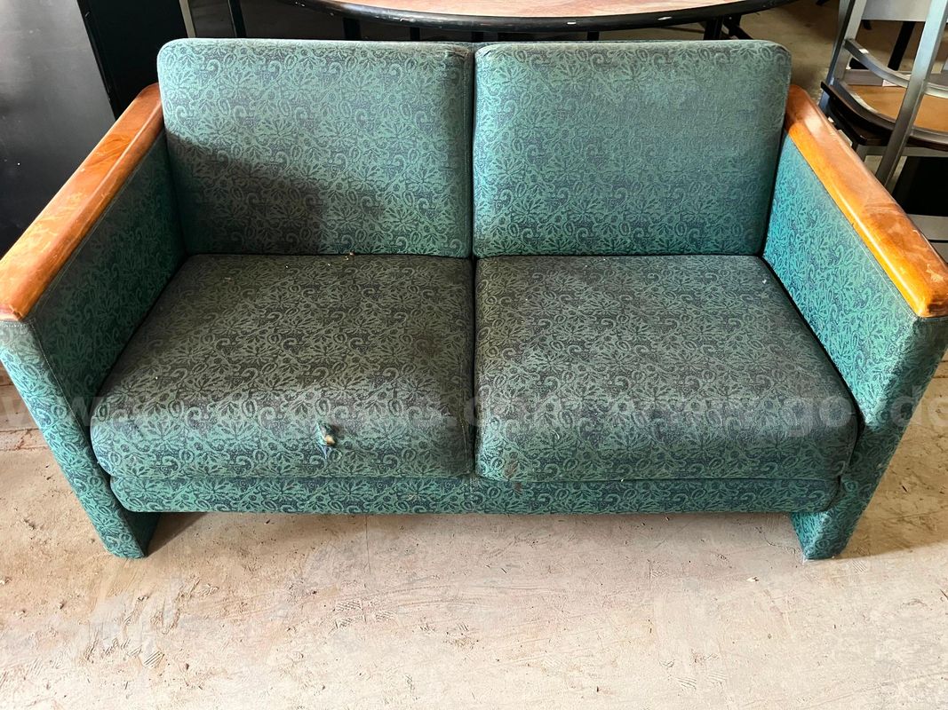 Love seat