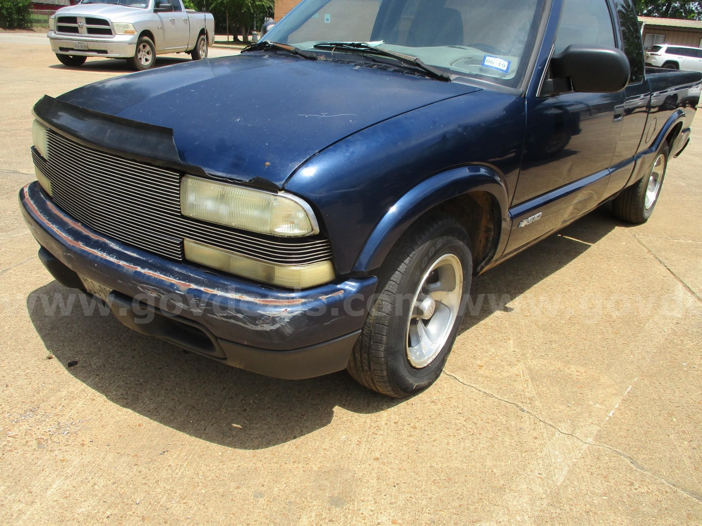 2003 Chevrolet S10 Pickup Ext. Cab 2WD