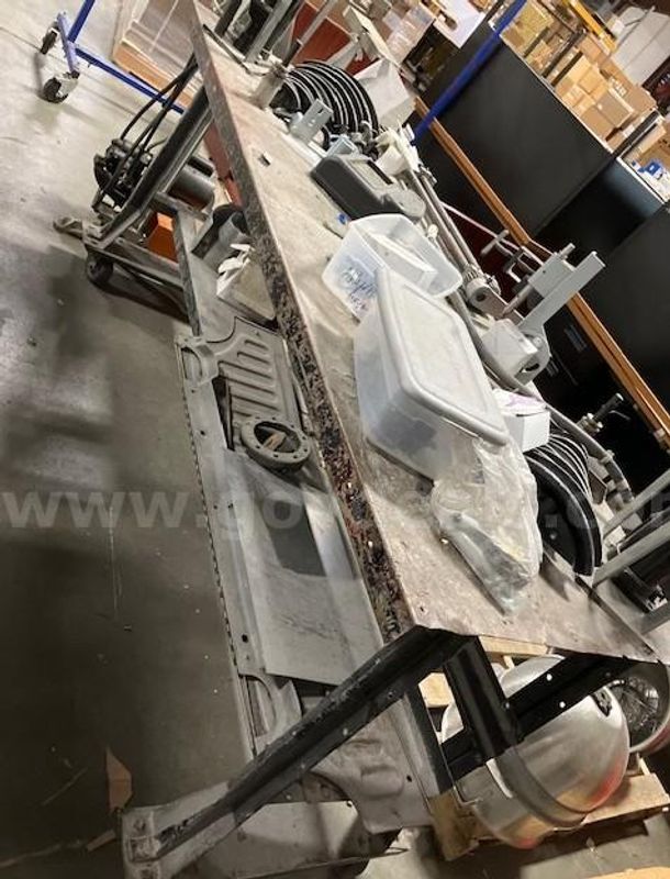 Metal workbench