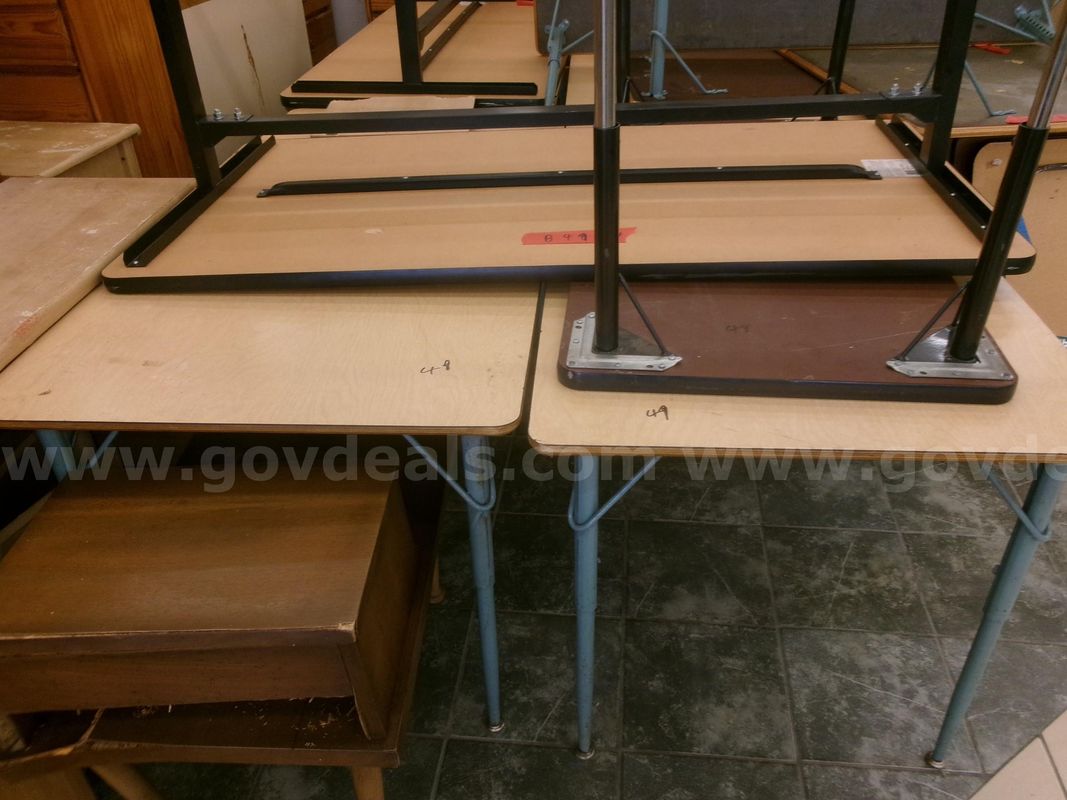 Fixed Leg Tables