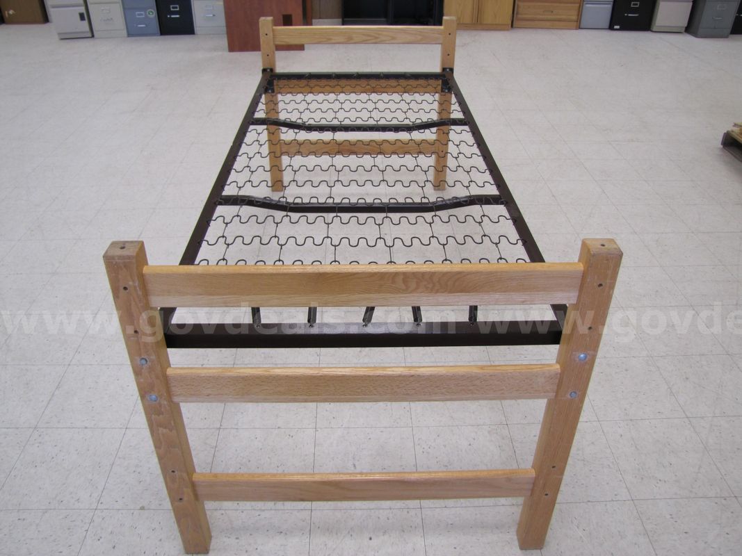 Bedspring with end posts