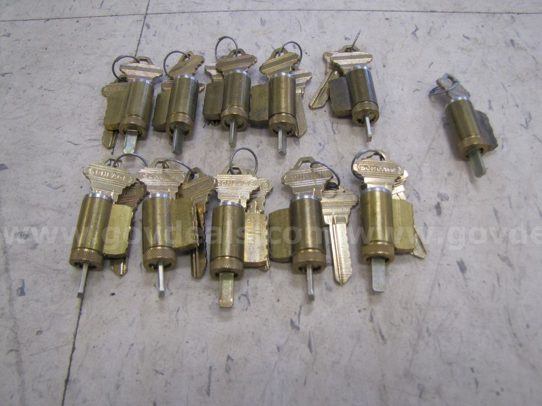 Lock cores with keys